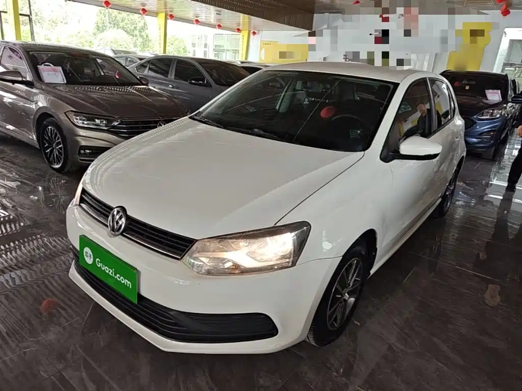 Volkswagen Polo 2016 1.4L Automatic Trend фото 2