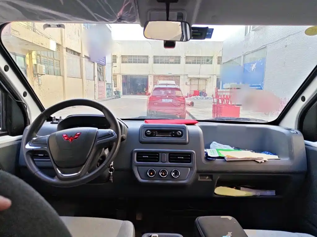 Wuling Motors Wuling Yangguang 2025 2025 400km Bus Comfort Edition