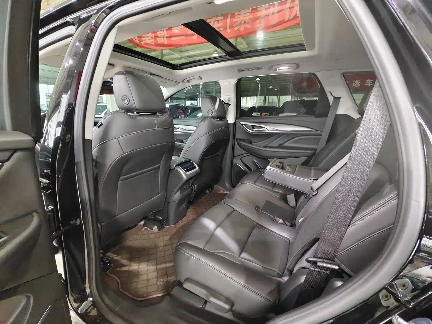 Buick Enclave 2022 652T 4WD Premium 7-Seater фото 22