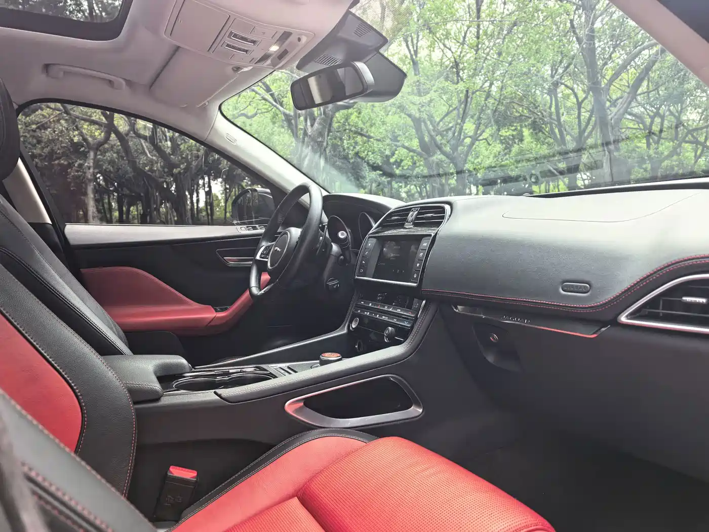 Jaguar F-PACE 2017 2016 3.0 SC 4WD R-Sport