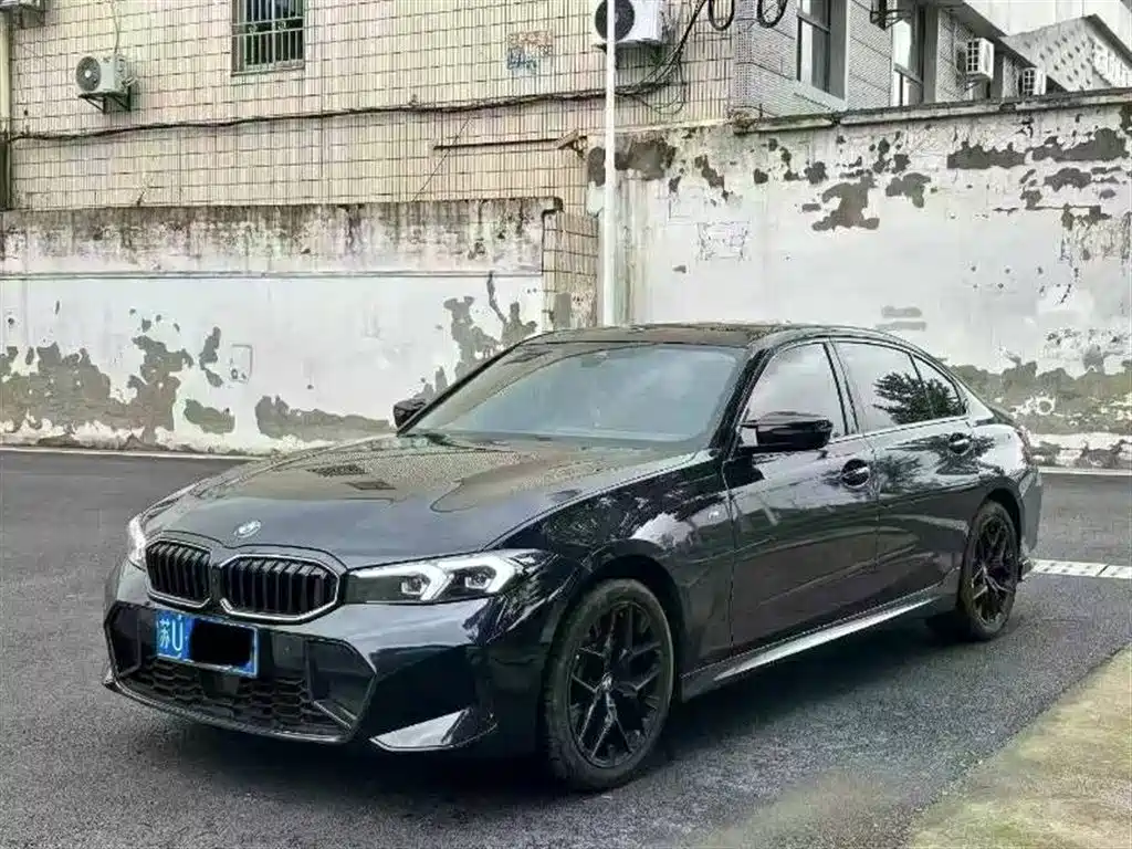 BMW 3 Series 2026 330Li M Sport Shadowline Package