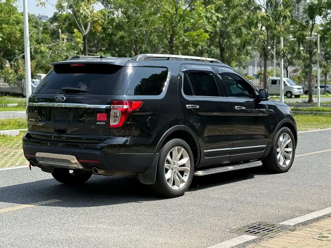 Ford Explorer (Import) 2013 2013 3.5L Premium Edition