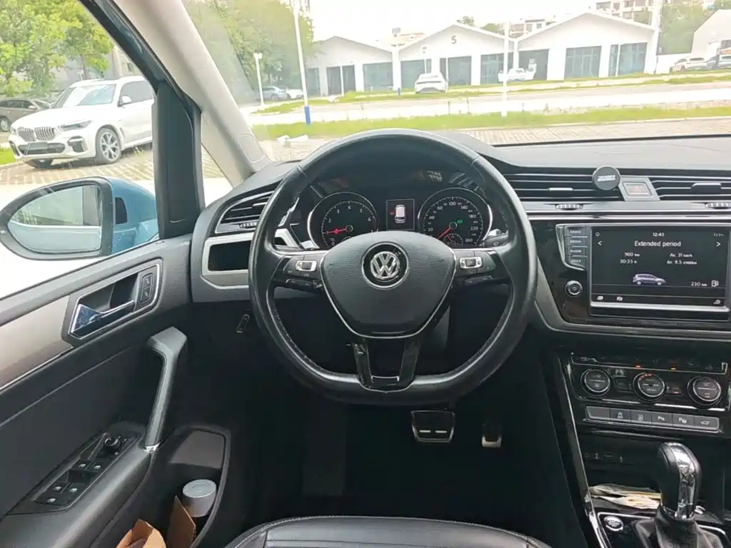 Volkswagen Touran 2019 2018 Touran L 280TSI DSG Frontier Luxury Edition 7-Seater China V