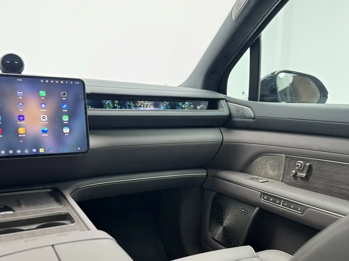 NIO ES8 2026 2025 Model 6-Seat Executive Luxury Edition