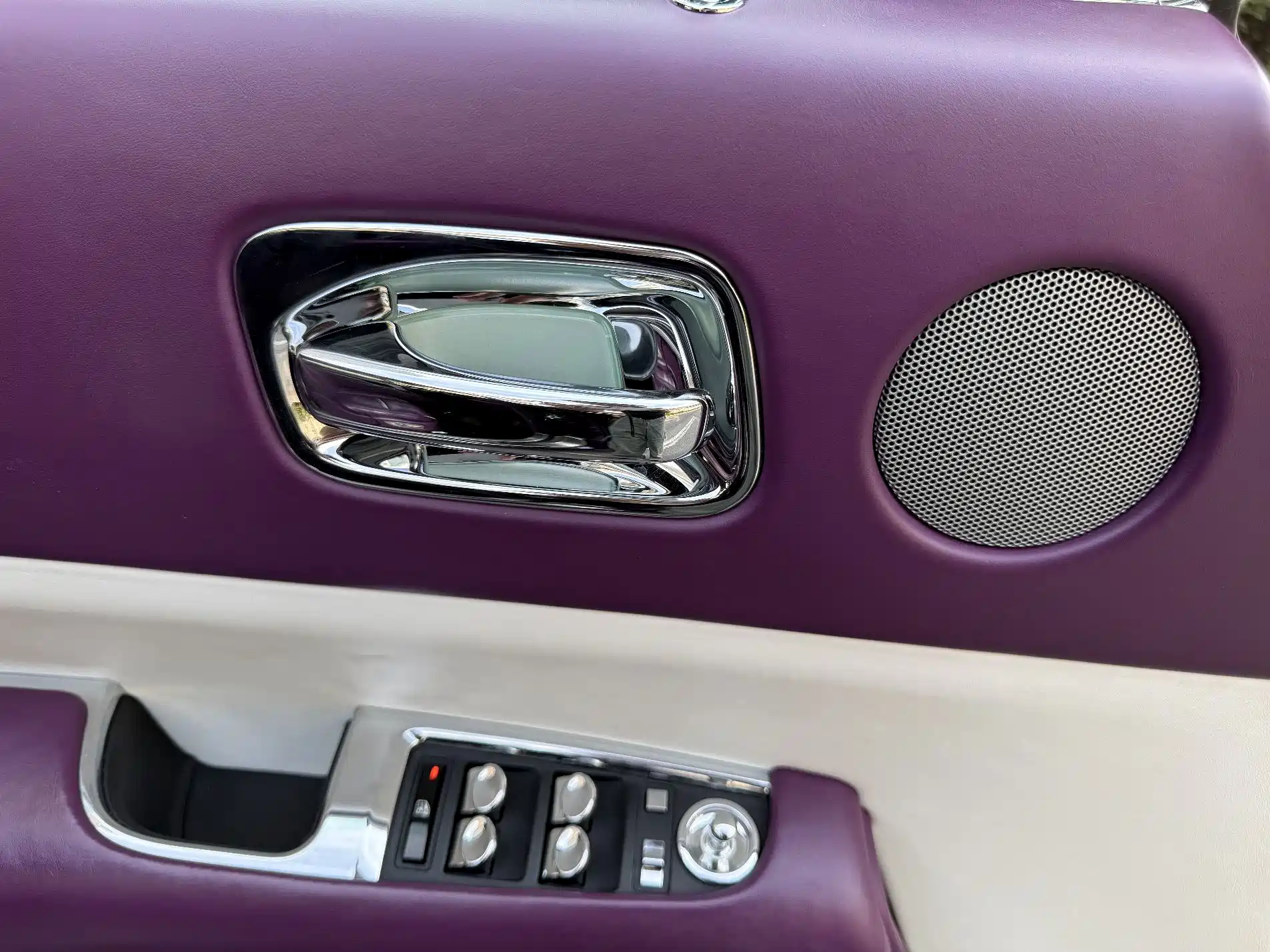 Фото 15 - Rolls-Royce Wraith