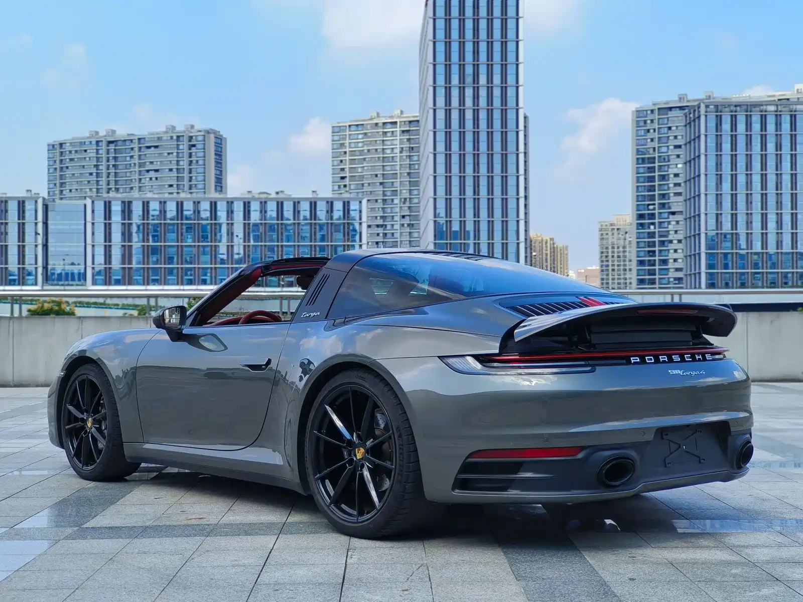Photo 6 - Porsche 911