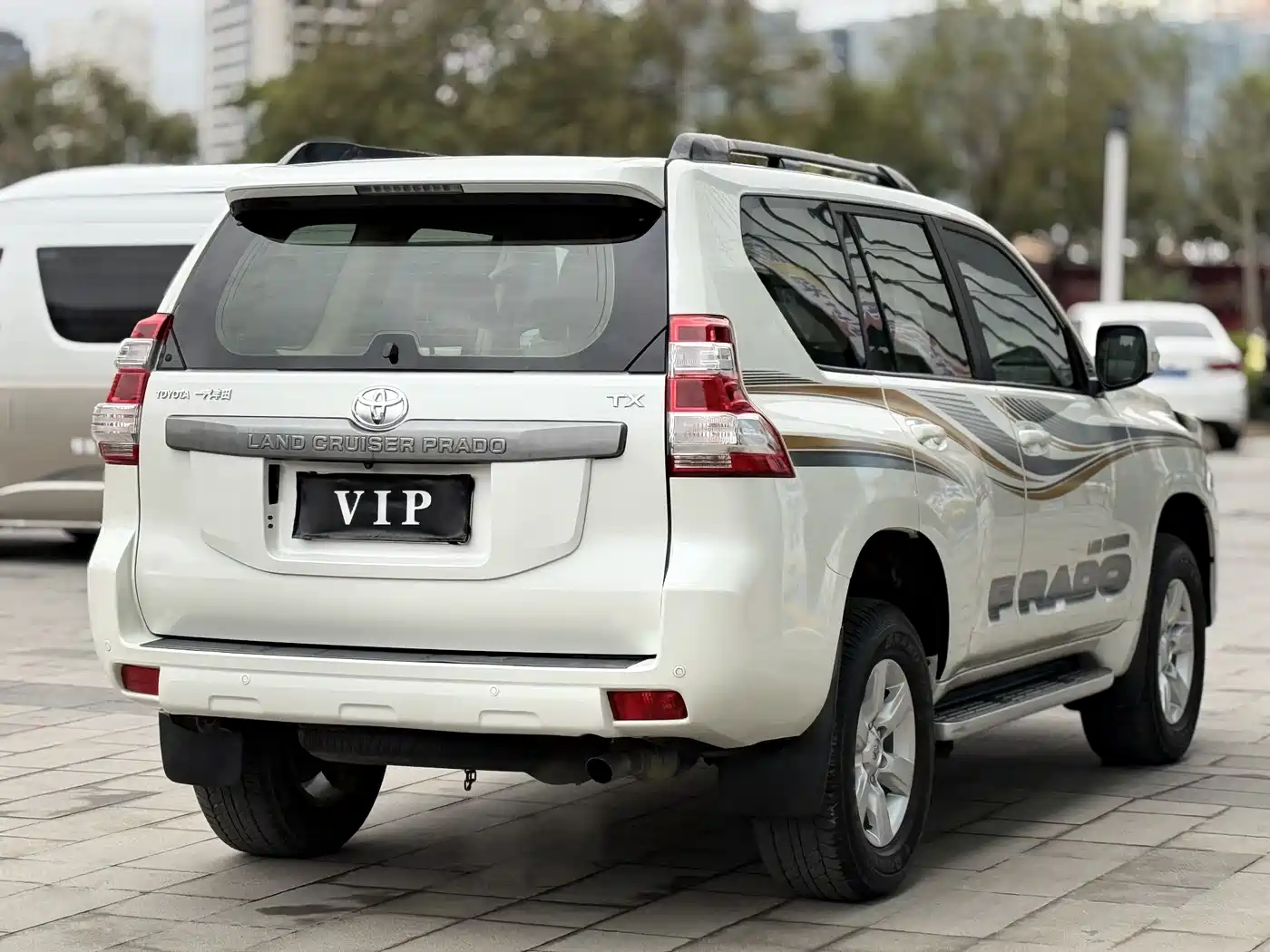 Toyota Prado 2016 3.5L Auto TX-L фото 3