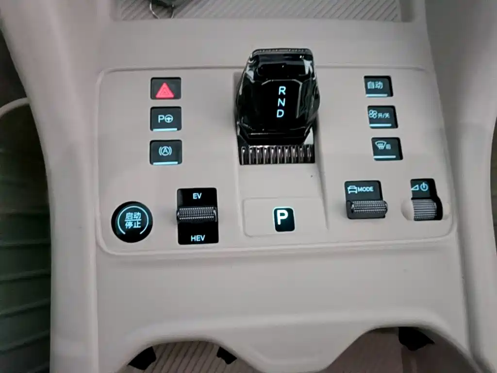 BYD Song PLUS PHEV 2025 2025 DM-i Smart Drive Edition 112KM Noble
