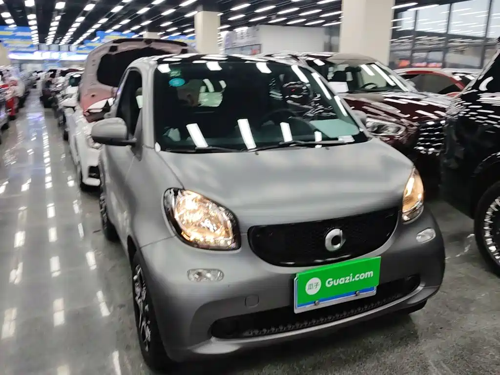 smart fortwo 2019 2019 0.9T 66kW Hardtop Wind Edition China VI