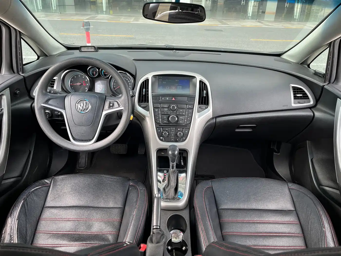 Photo 15 - Buick Excelle