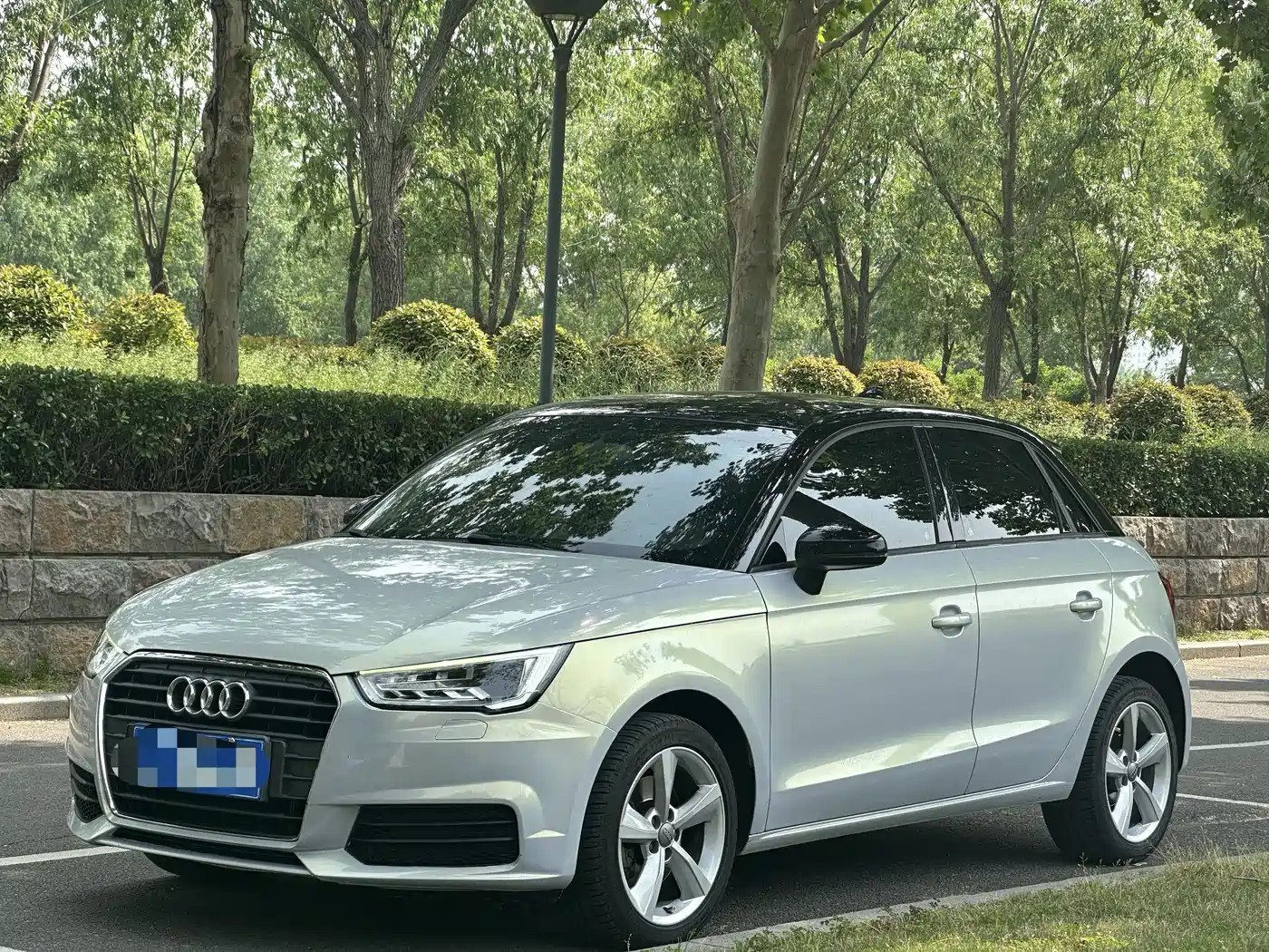 Audi A1 2016 30 TFSI Sportback Design Style Edition