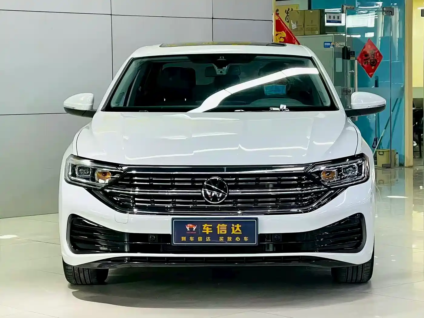 Volkswagen Sagitar 2024 300TSI DSG Surpass Edition фото 2