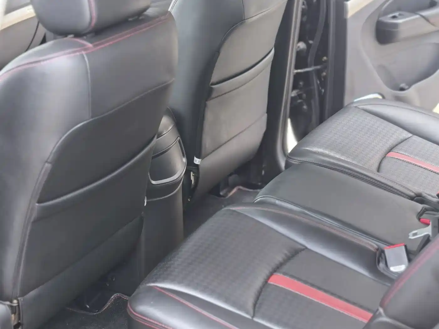 BYD S7 2015 2015 2.0T Automatic Flagship Model