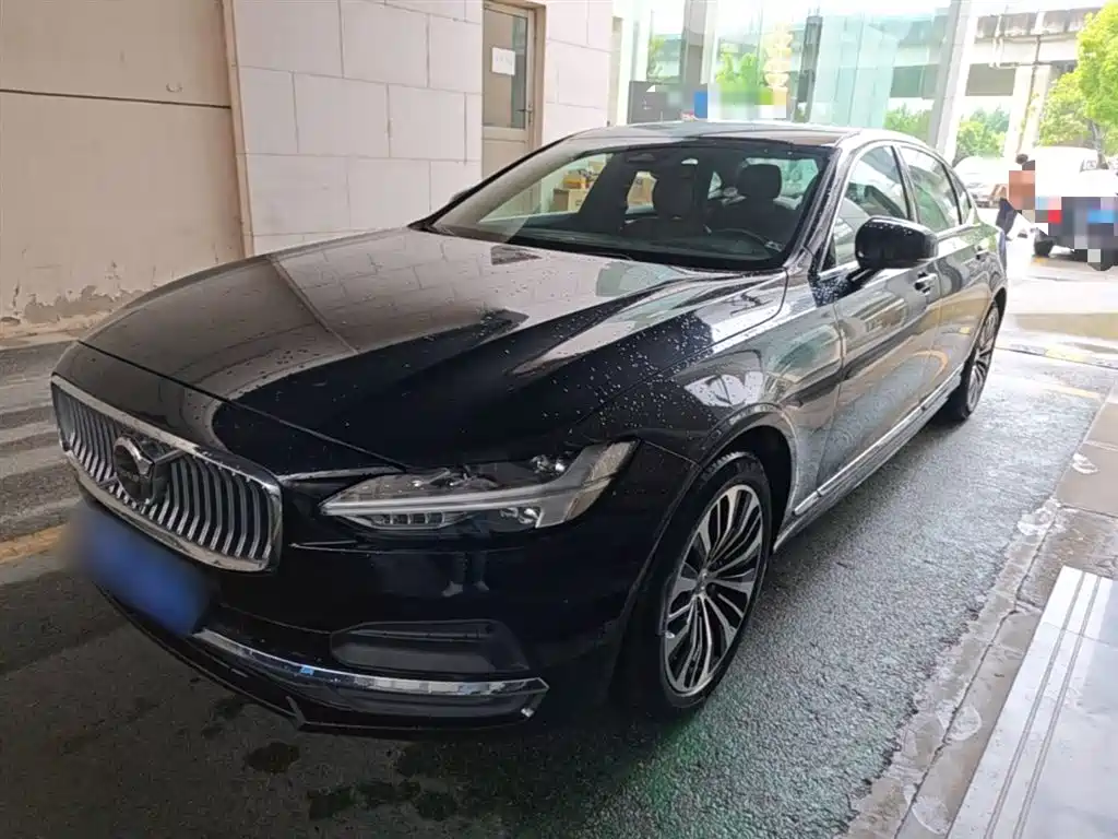Volvo S90 2025 B5 Zhiyi Luxury Edition