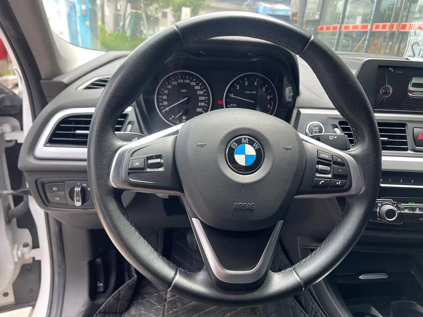 Фото 9 - BMW 1 Series