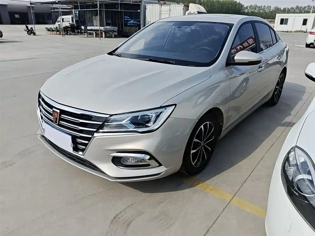 Roewe i5 2020 1.5L Manual 4G Connected Premium Flagship Edition