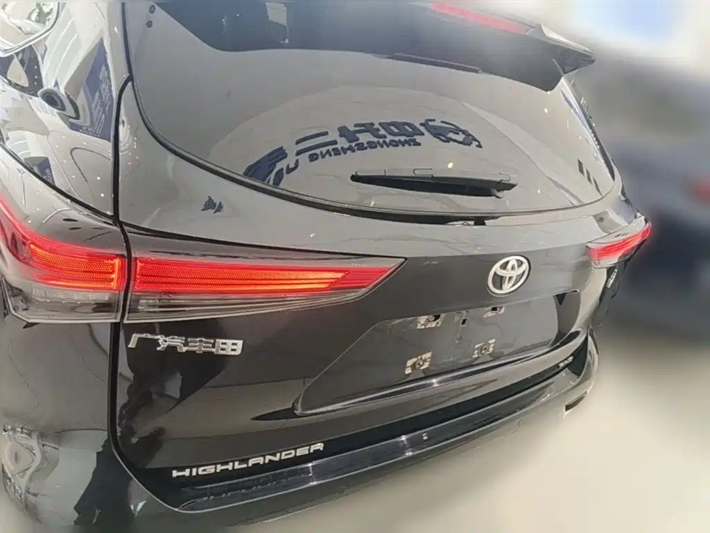 Toyota Highlander 2022 380T 4WD Premium 7-Seater фото 10