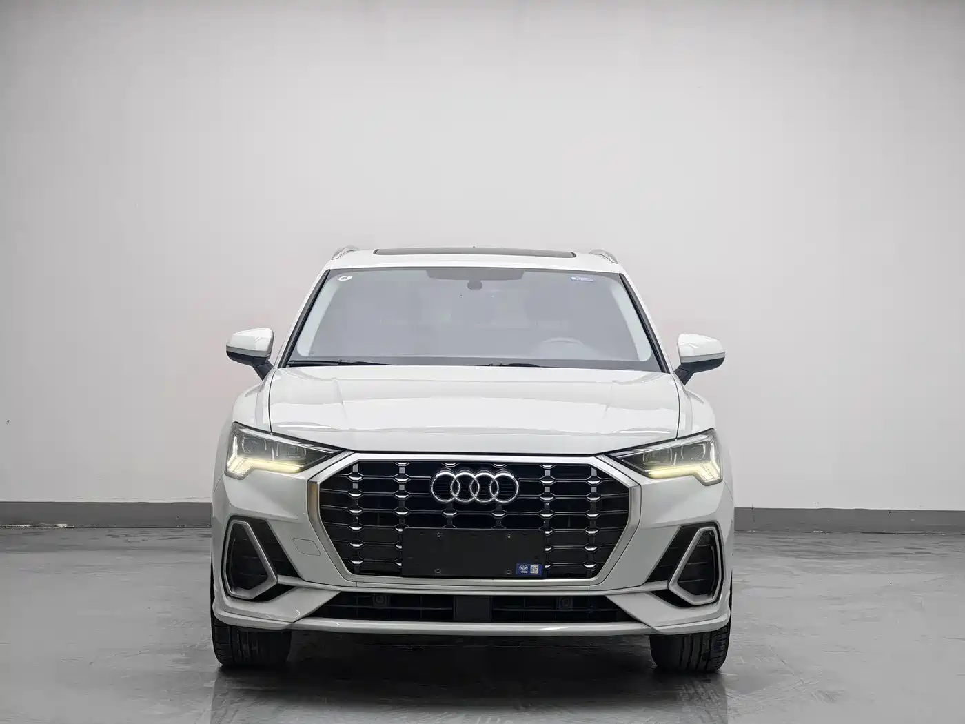 Audi Q3 2023 35 TFSI Progressive Dynamic (1.4T) фото 2