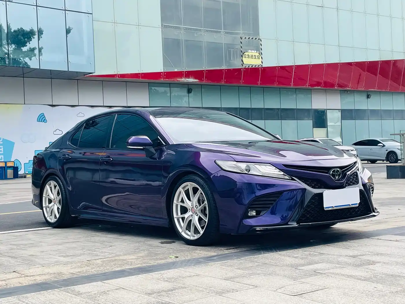 Toyota Camry 2018 2.5S Trend Edition фото 3