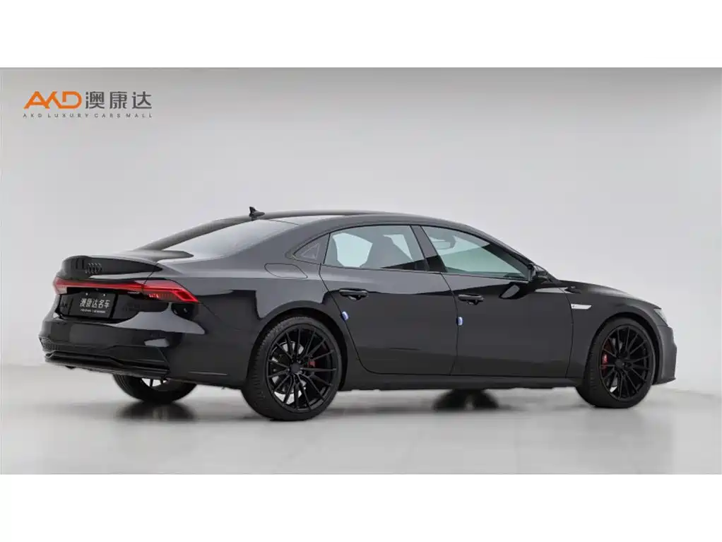 Audi A7L 2023 55 TFSI quattro S-line Black Warrior Edition фото 3