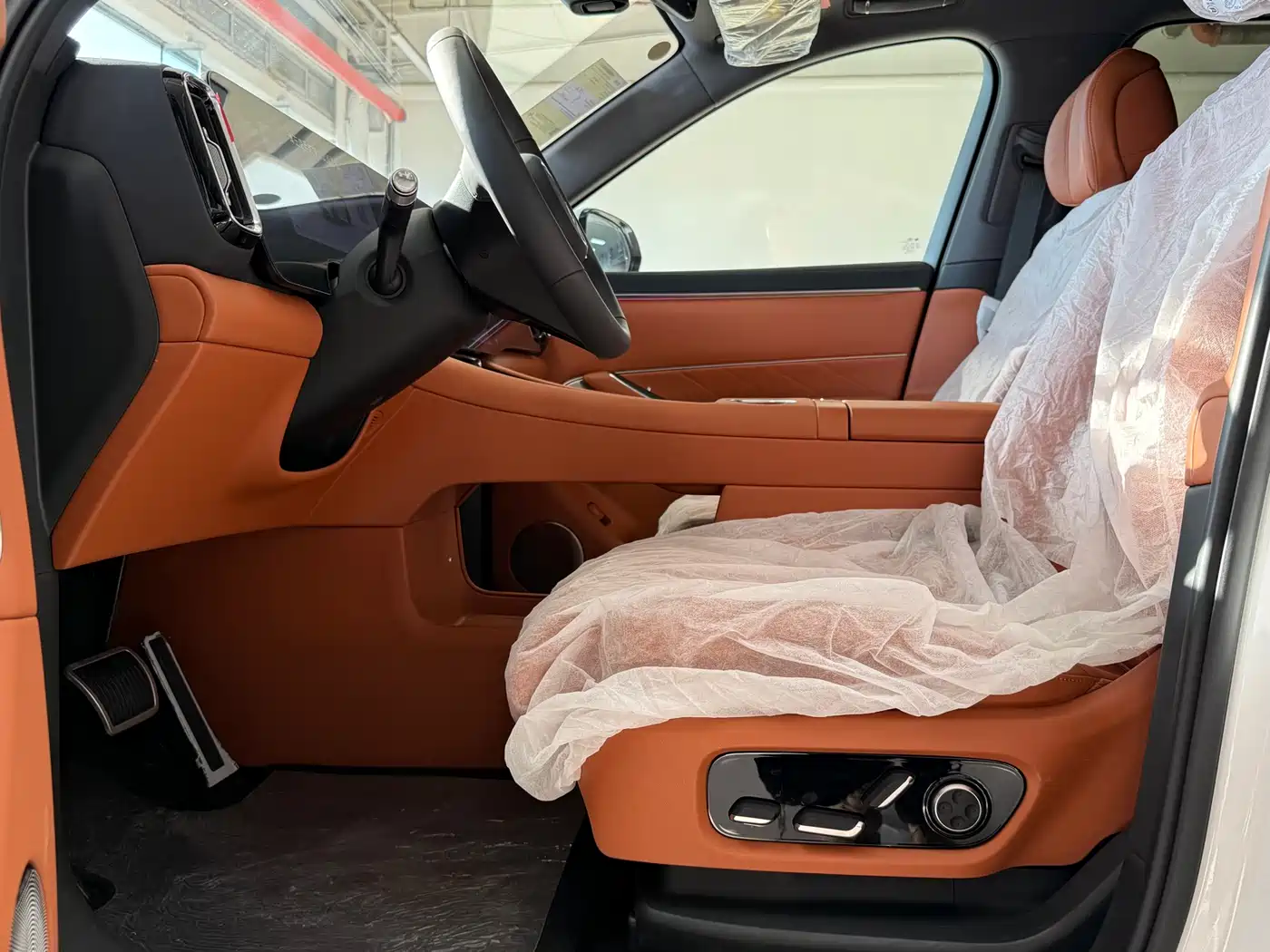 AITO Wenjie AITO M8 2025 Pure Electric Max+ 6-seater AWD фото 10