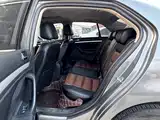 Photo 8 - Volkswagen Sagitar