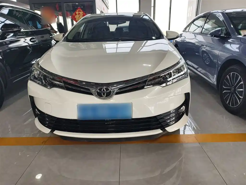 Toyota Corolla 2017 Facelift 1.2T S-CVT GL-i фото 8