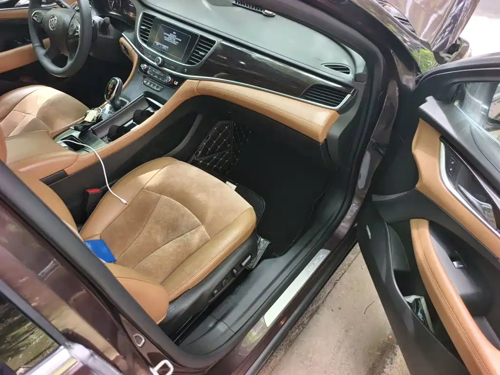 Фото 20 - Buick LaCrosse