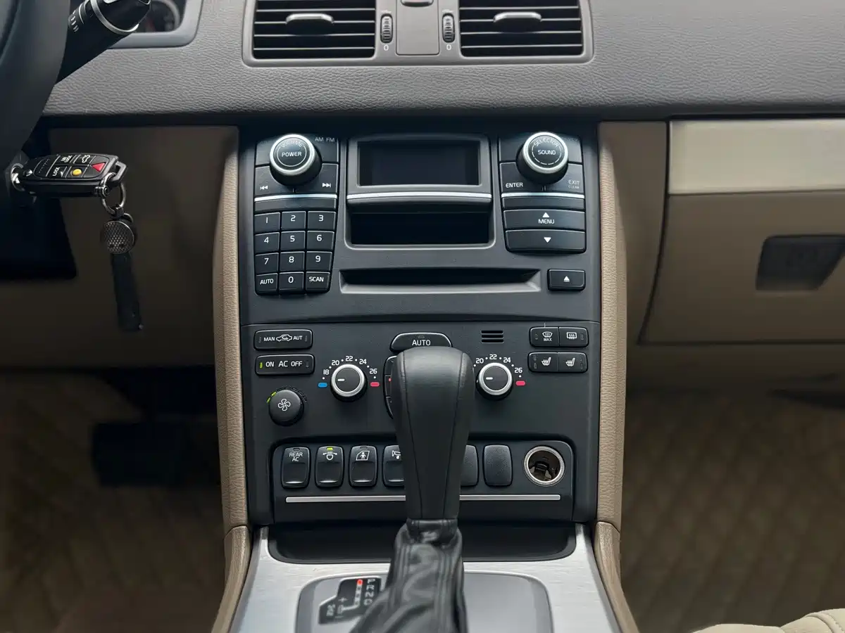 Volvo XC Classic 2016 2014 T5 Luxury Edition