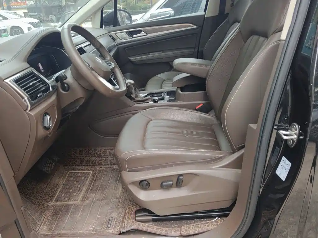 Volkswagen Viloran 2020 2020 330TSI Luxury Edition