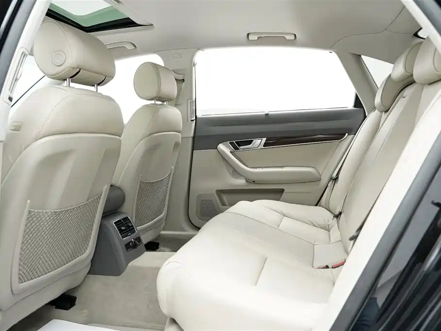 Audi A6L 2010 2.4L Technology фото 14