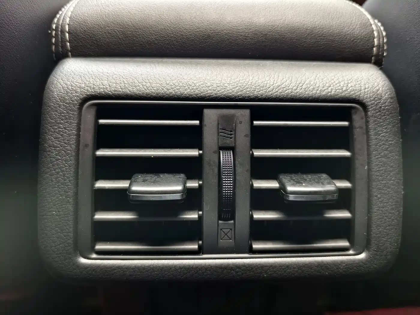 Mitsubishi Outlander 2019 2.4L 4WD Deluxe Edition 5-Seater China VI фото 15