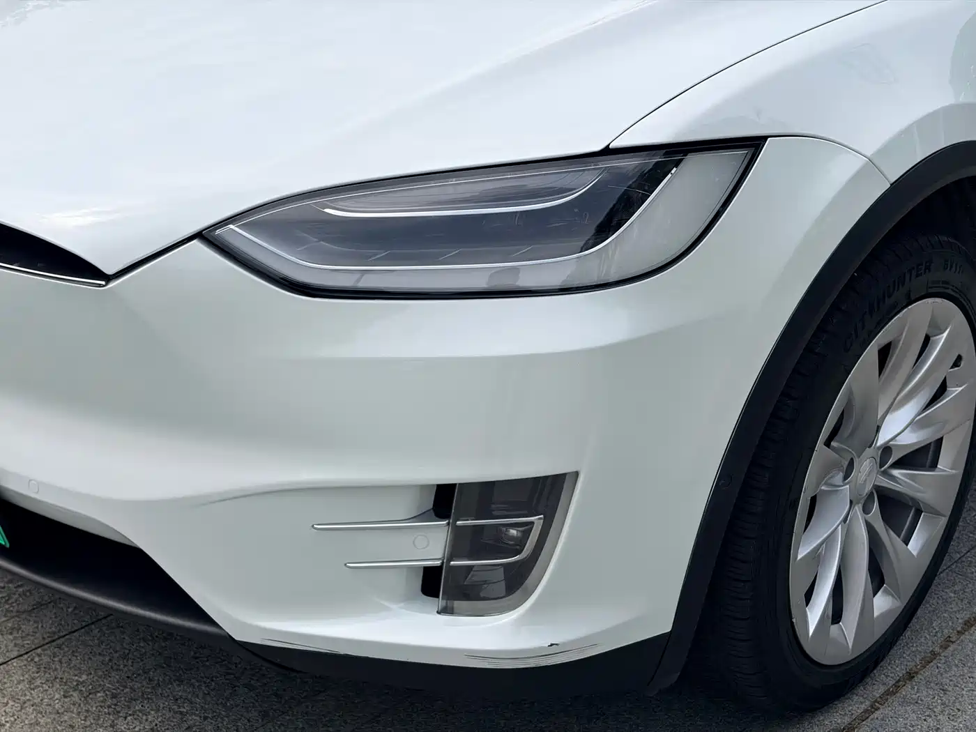 TESLA MODEL X