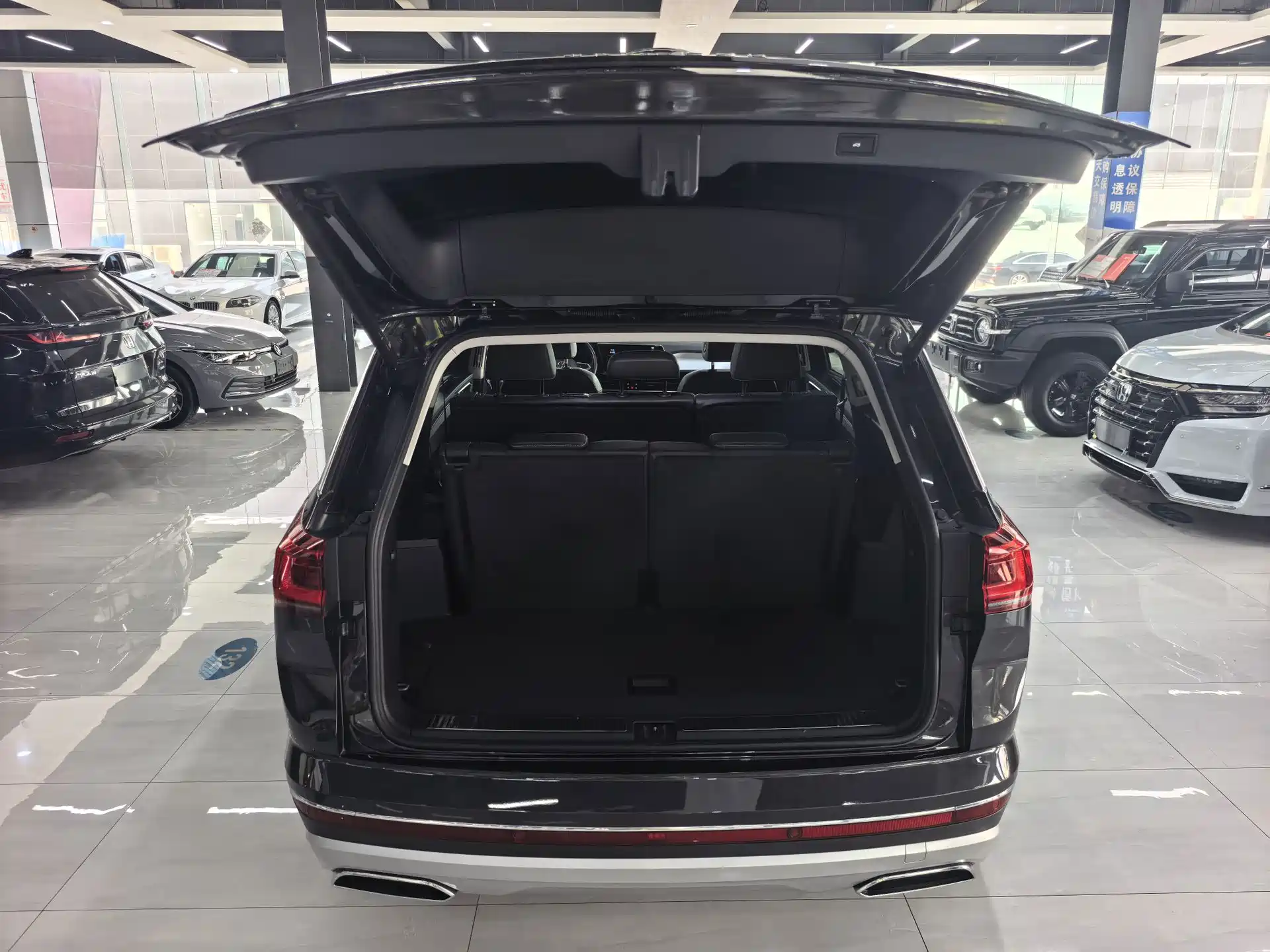 Фото 7 - Volkswagen Talagon