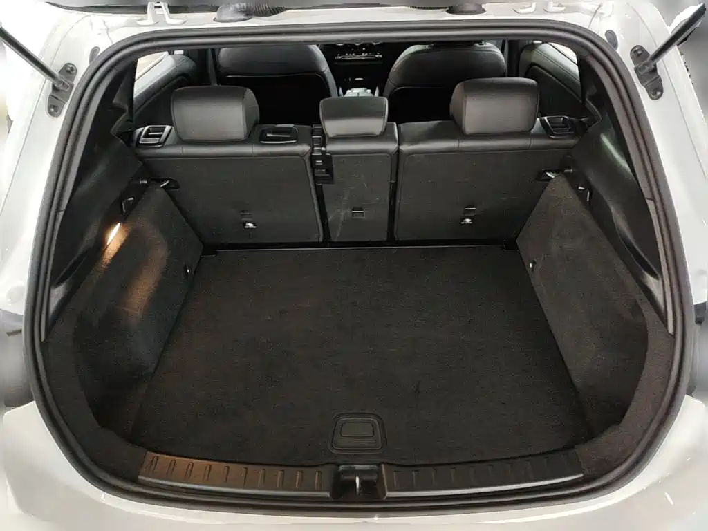 Mercedes-Benz GLA 2023 2023 GLA 200