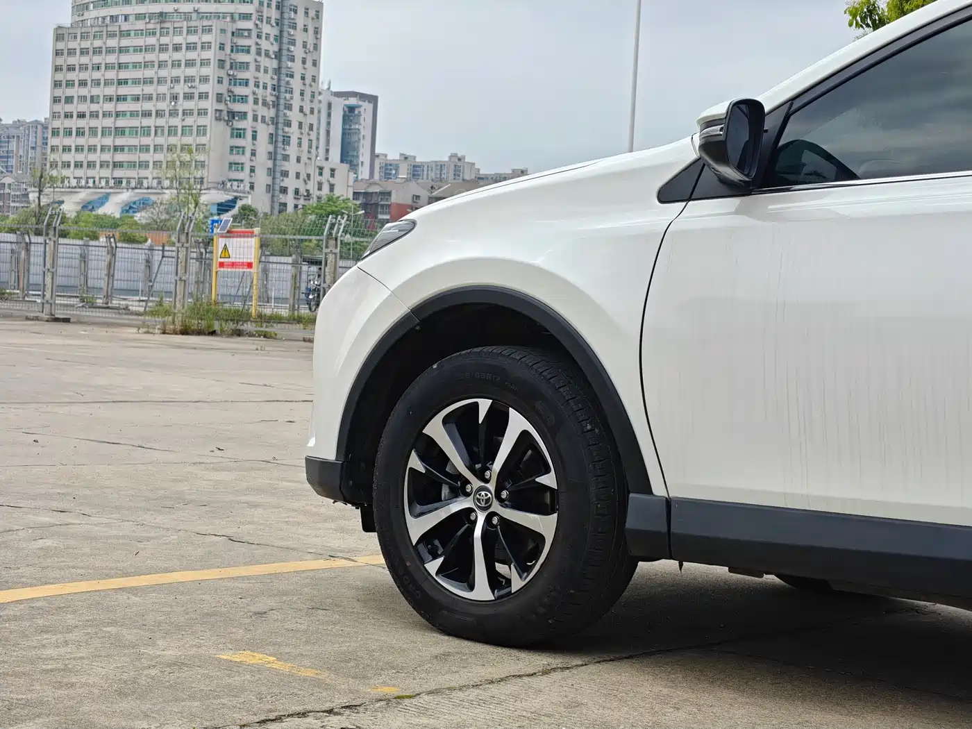 Toyota RAV4 Rongfang 2016 2.0L CVT 2WD Comfort (China V) фото 21