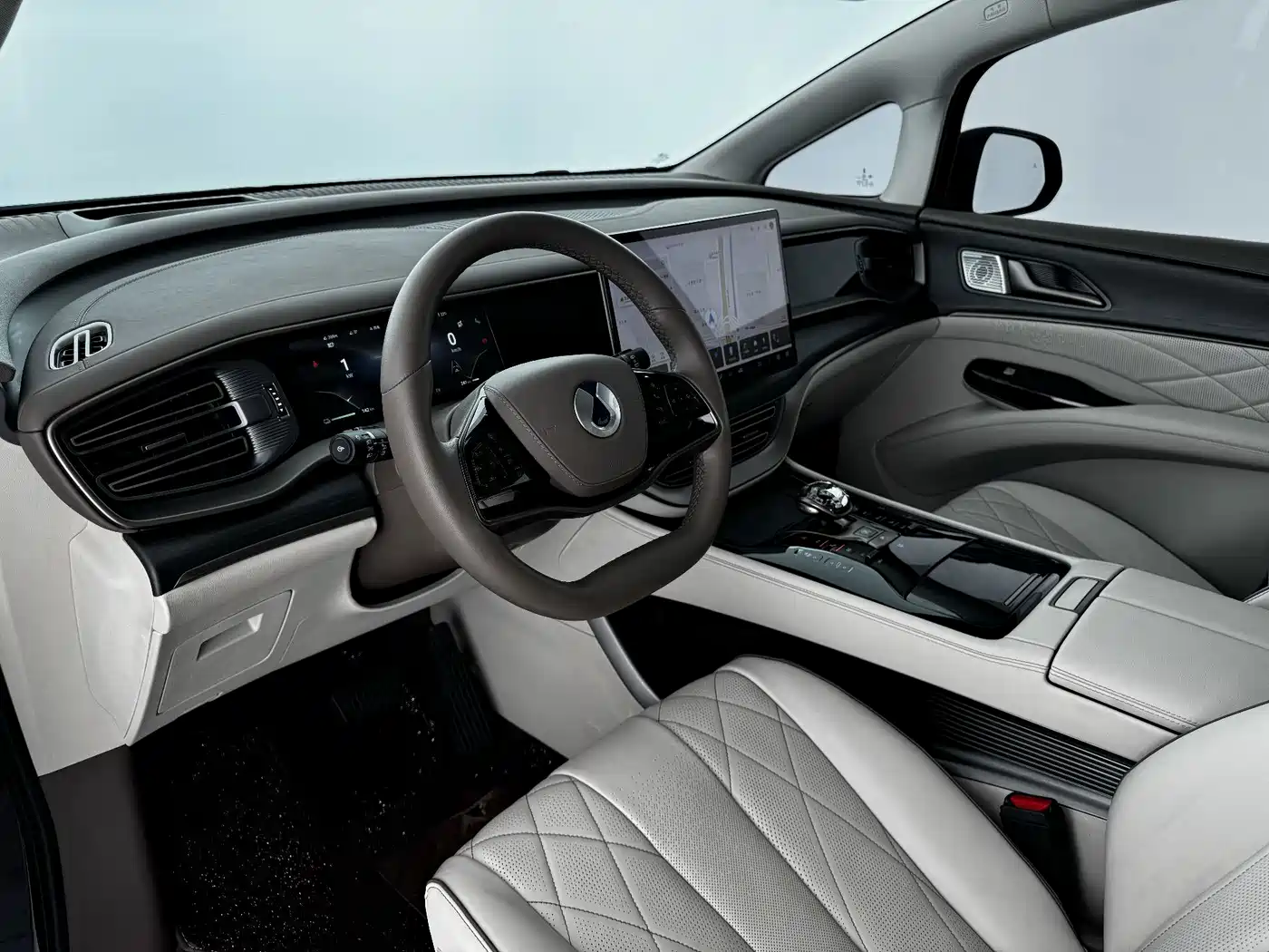 Denza D9 2023 2022 DM-i 970 All-Wheel Drive Honor Edition