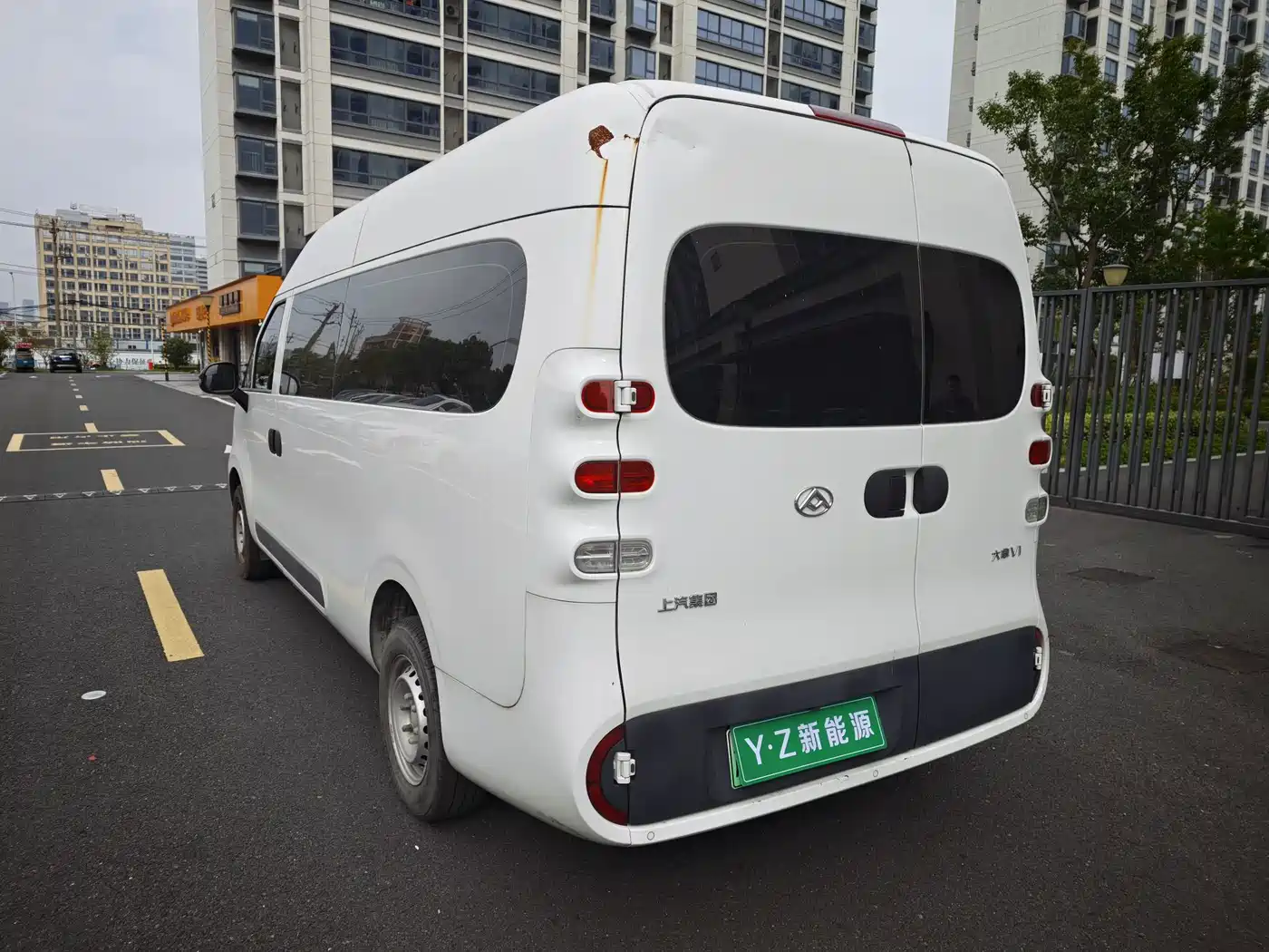 Maxus Dana V1 2025 2024 V1 Long Wheelbase High Roof Multi-Purpose (62kWh)