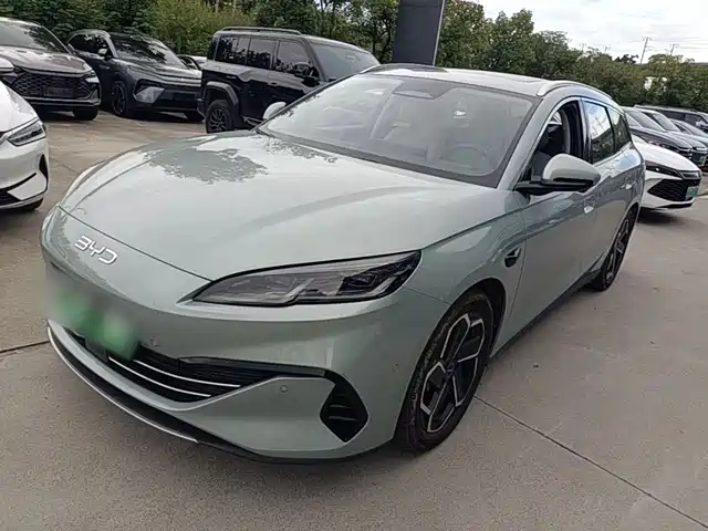 BYD Seal 06 DM-i Touring 2025