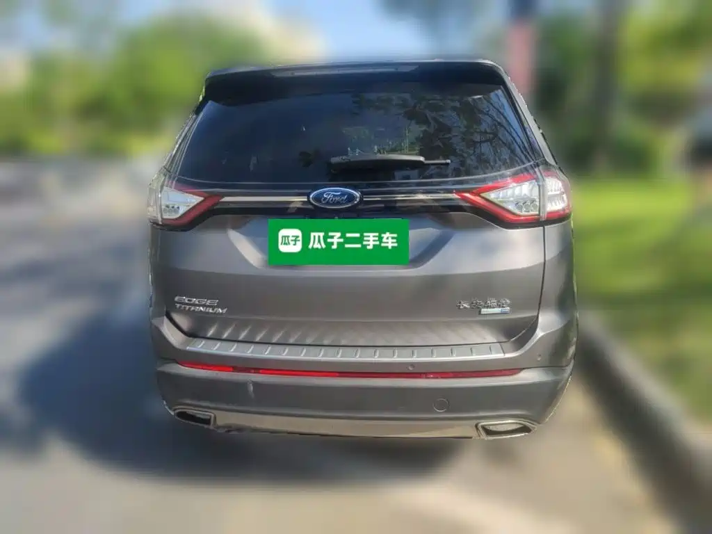 Photo 5 - Ford Edge