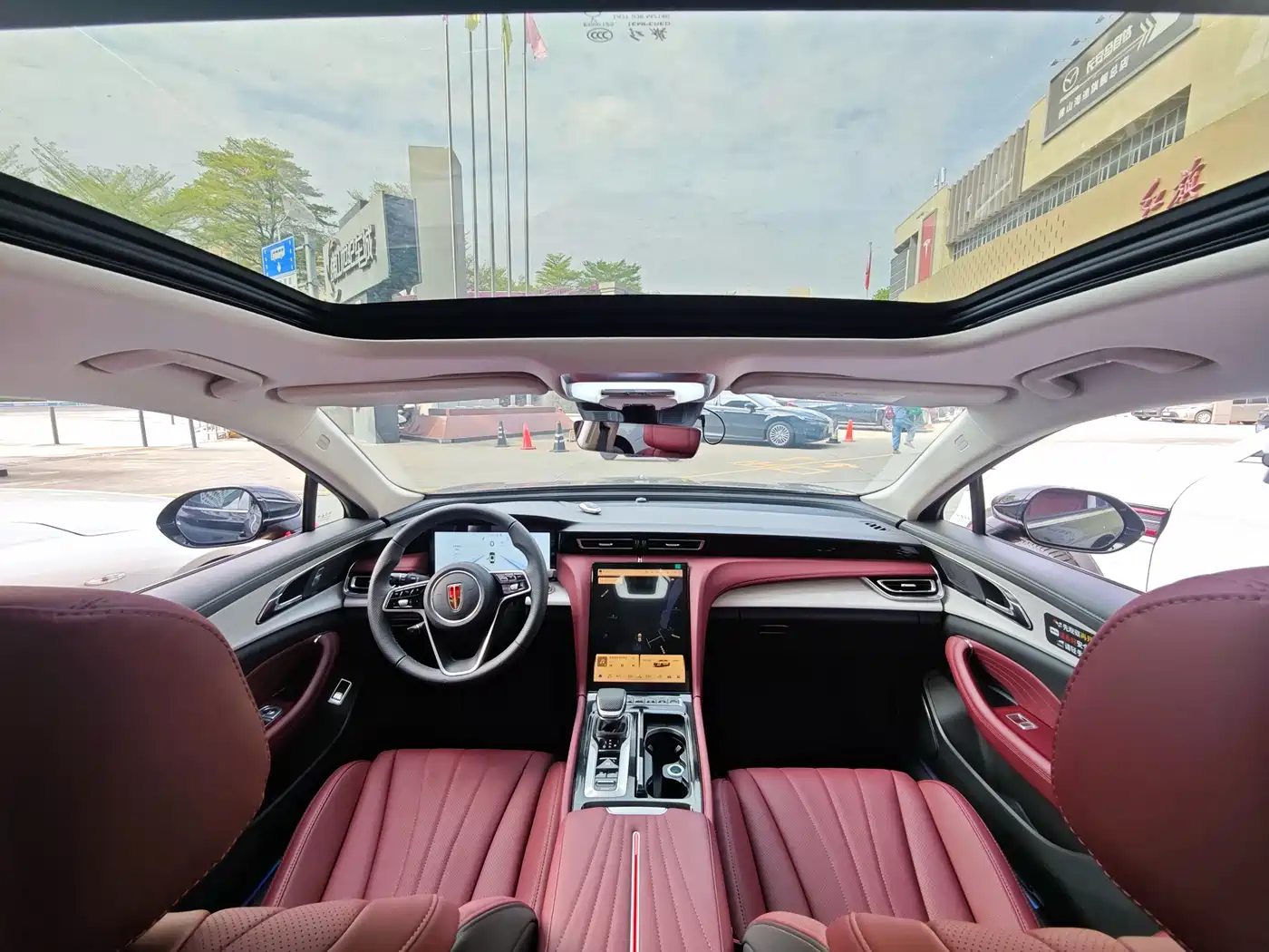 Hongqi H5 2025 2.0T Automatic Flag Celebration 500,000 Units Anniversary Edition фото 8