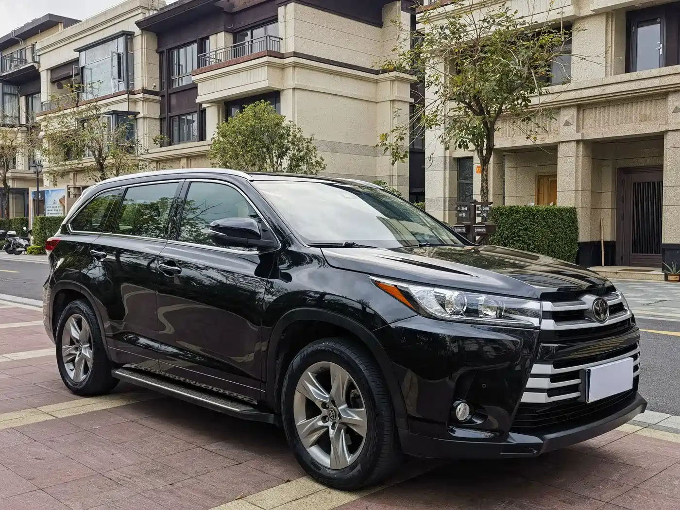 Toyota Highlander 2018 2.0T 4WD Luxury 7-seater China VI фото 3