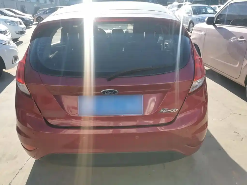 Ford Fiesta 2015 2013 Hatchback 1.5L Automatic Fashion