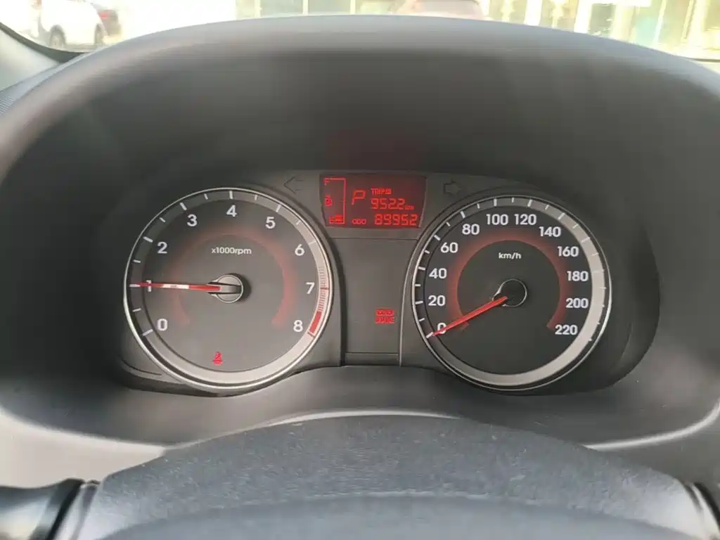 Hyundai Reina 2015 2014 Model 1.6L Automatic TOP
