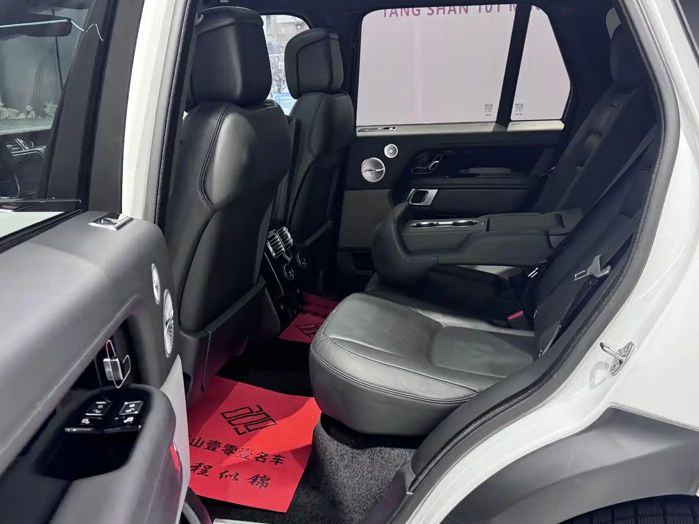 Land Rover Range Rover 2018 3.0 SC V6 Golden Age Edition фото 22