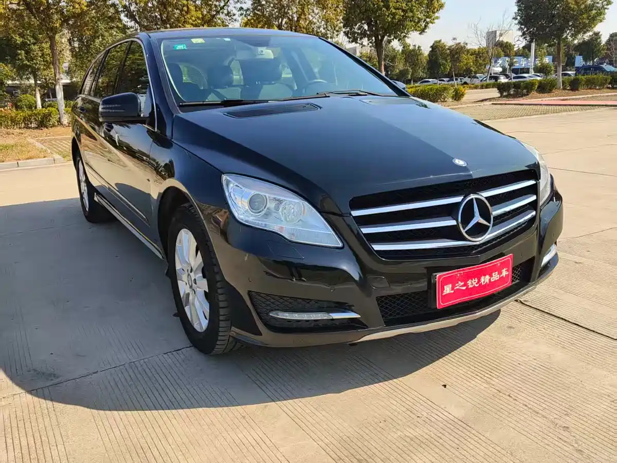 Mercedes-Benz R-Class 2017 R 320 4MATIC Luxury Collector's Edition фото 3