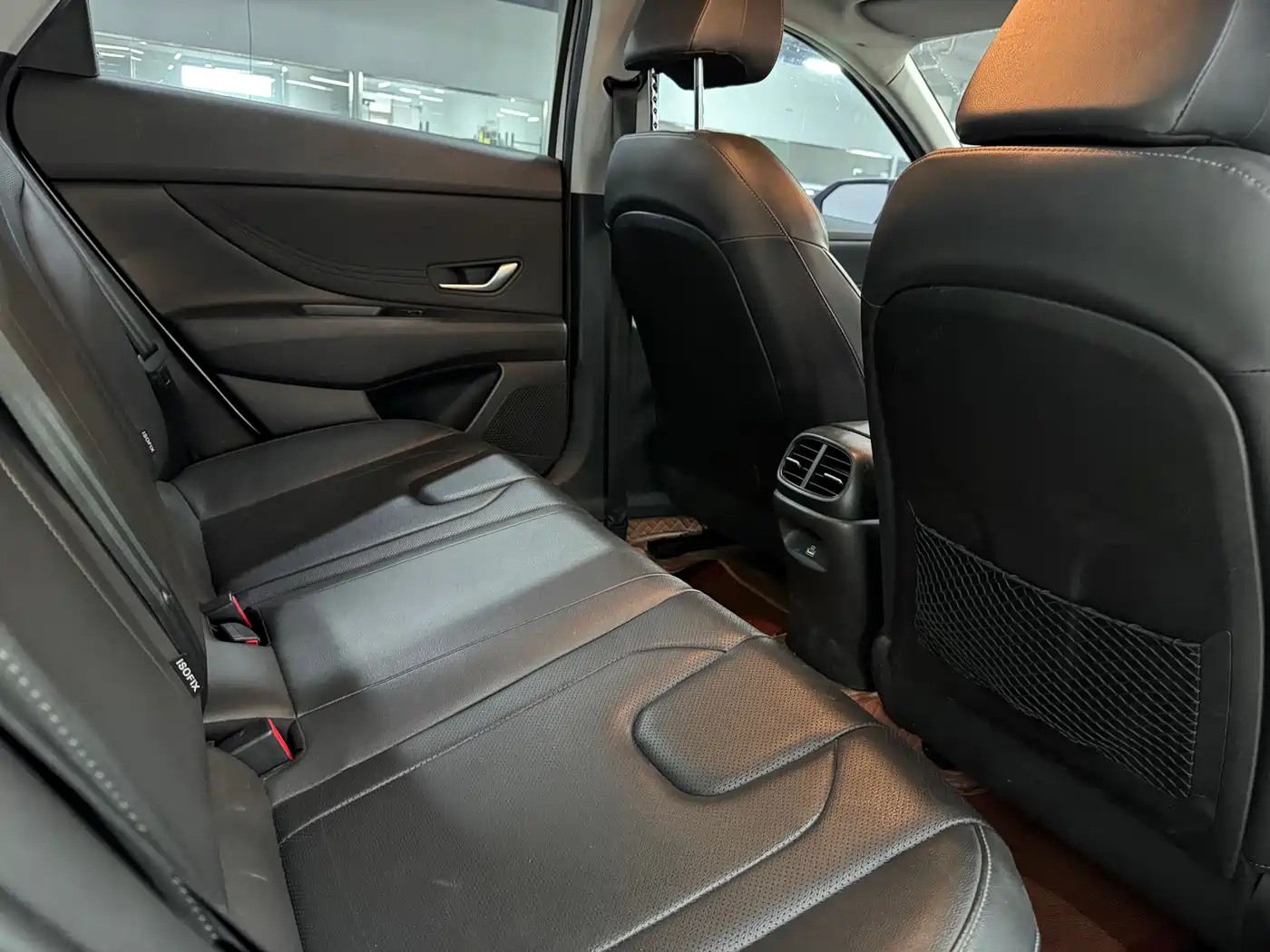 Hyundai Elantra 2023 Model 1.5L CVT LUX Premium Edition фото 20