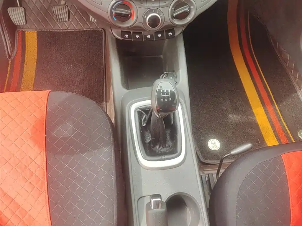 Chevrolet Sail 2018 Sail 3 1.3L Manual Comfort Sunroof фото 14