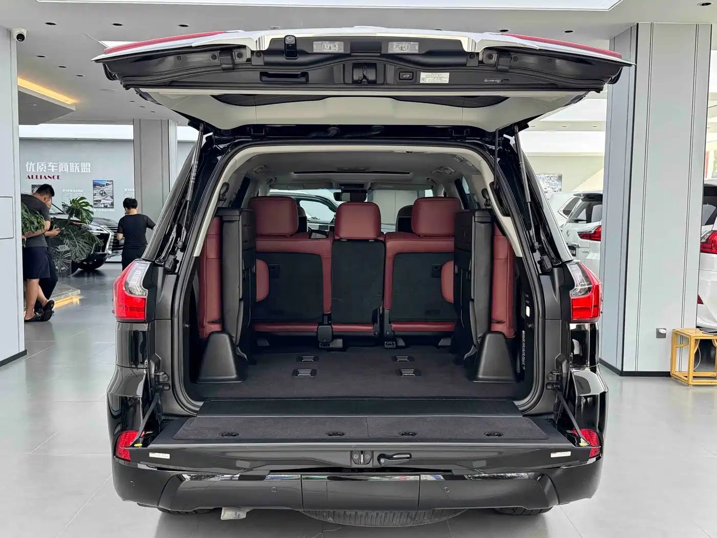 Lexus LX 2020 2019 570 Prestige Luxury Edition