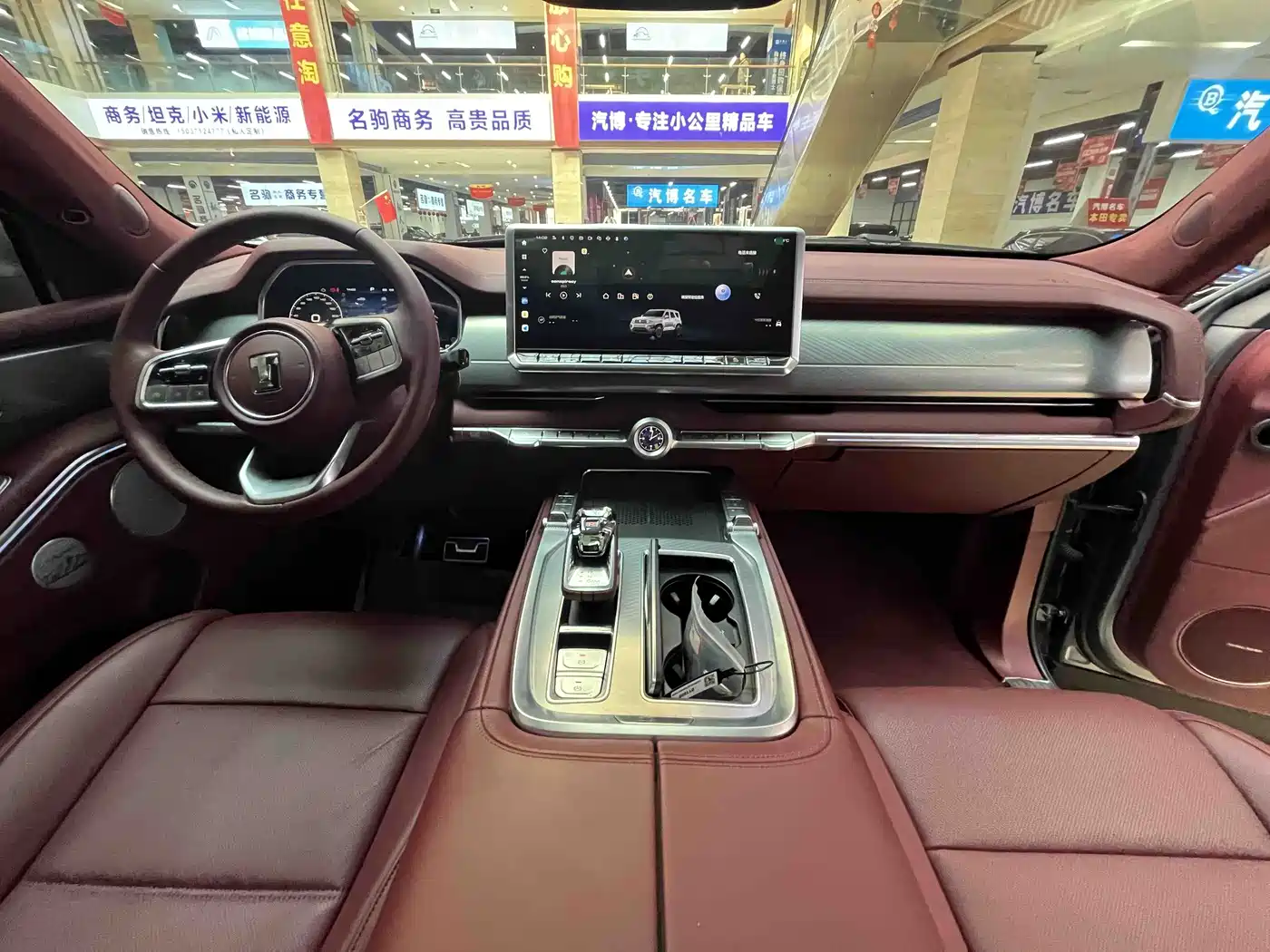 TANK TANK 700 NEW ENERGY